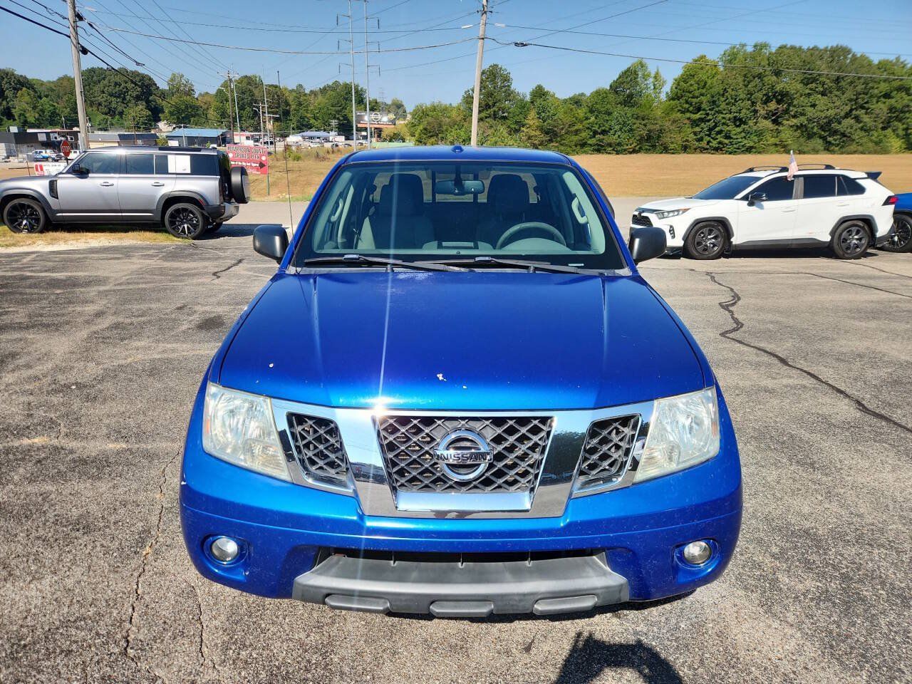 Used 2015 Nissan Frontier SV w/ SV Value Truck Package RWD image 3