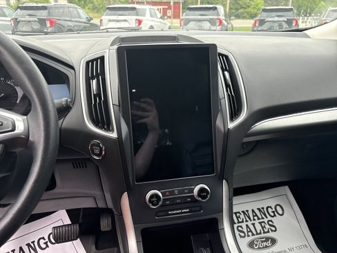 Used 2023 Ford Edge SEL w/ Sport Appearance Package AWD/4WD image 9