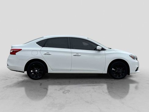 Used 2019 Nissan Sentra SV FWD image 7