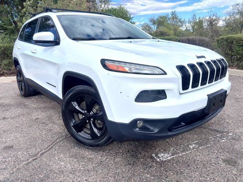 Used 2016 Jeep Cherokee High Altitude AWD/4WD image 2