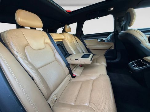 Used 2018 Volvo V90 T6 Cross Country w/ Convenience Package AWD/4WD image 22