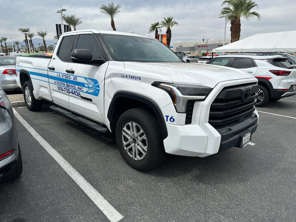 Used 2024 Toyota Tundra SR5 w/ SR5 Convenience Package AWD/4WD image 7