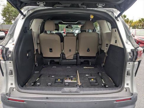Certified 2024 Toyota Sienna XLE w/ XLE Plus Package FWD image 14