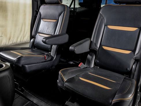 Used 2021 GMC Yukon XL AT4 w/ AT4 Premium Package image 35