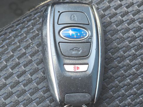 Used 2019 Subaru Forester Premium AWD/4WD image 35