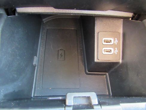 Used 2020 Ford Edge Titanium w/ Equipment Group 301A image 18