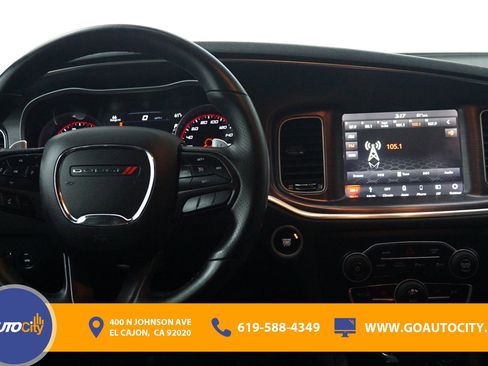 Used 2018 Dodge Charger R/T Scat Pack image 5