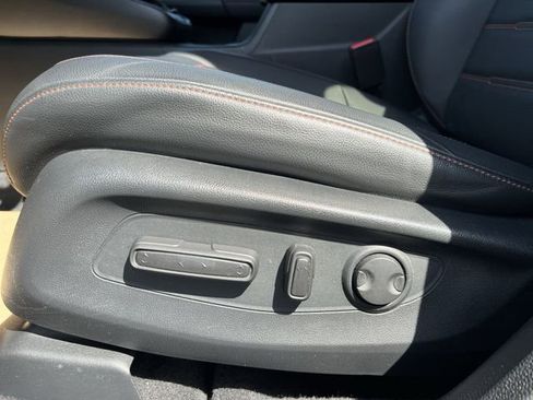 Used 2025 Honda CR-V Sport-L image 16