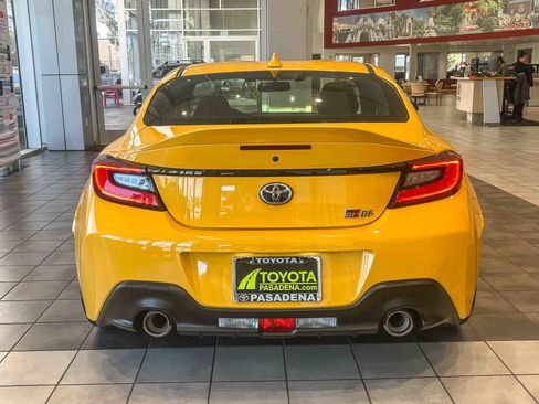 New 2026 Toyota GR86 YUZU Limited image 6