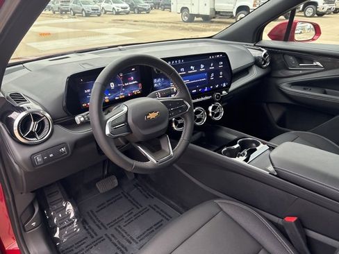 Used 2024 Chevrolet Blazer EV LT image 13