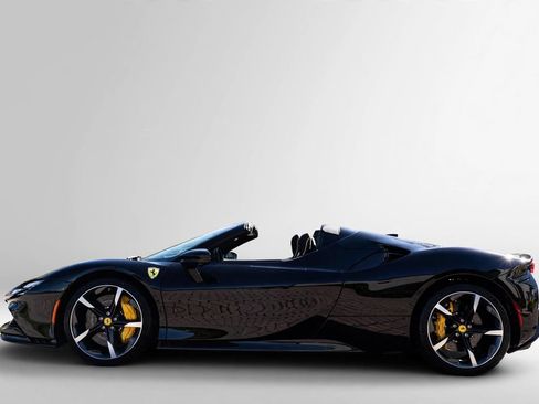 Certified 2025 Ferrari SF90 Spider AWD/4WD image 9
