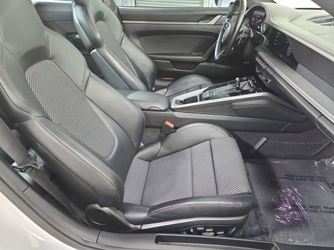 Used 2022 Porsche 911 Carrera 4S image 27