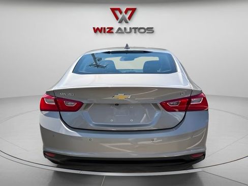 Used 2023 Chevrolet Malibu LT w/ Driver Confidence Package FWD image 4