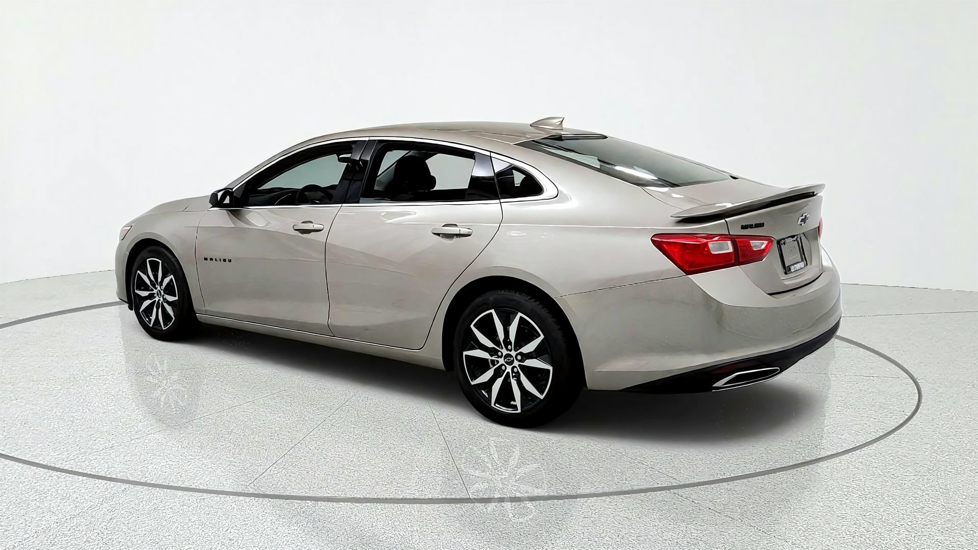 Used 2023 Chevrolet Malibu RS FWD image 3