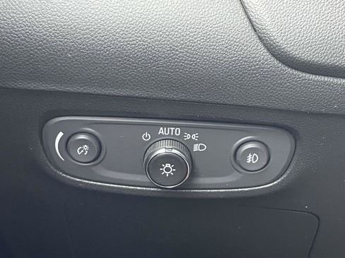 Certified 2023 Buick Encore GX Preferred w/ Cold Weather Comfort Package AWD/4WD image 28