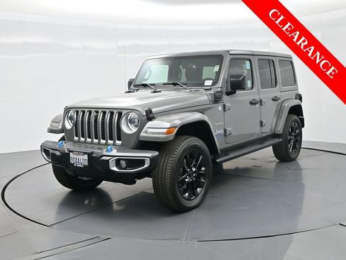 Used 2023 Jeep Wrangler Unlimited Sahara w/ Cold Weather Group image 2