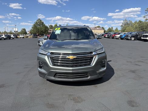 Used 2023 Chevrolet Equinox LT w/ LPO, Floor Liner Package AWD/4WD image 4
