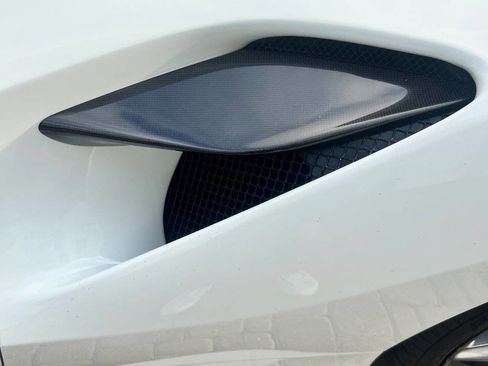 Used 2022 Ferrari F8 Tributo RWD image 6