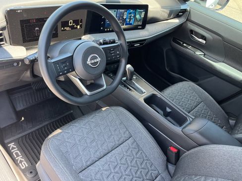 New 2026 Nissan Kicks SV w/ Illumination Package FWD image 16