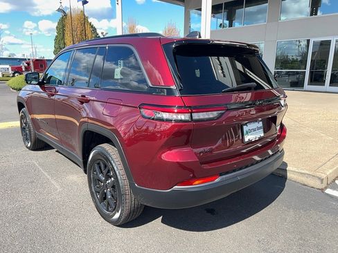 New 2026 Jeep Grand Cherokee Altitude AWD/4WD image 12