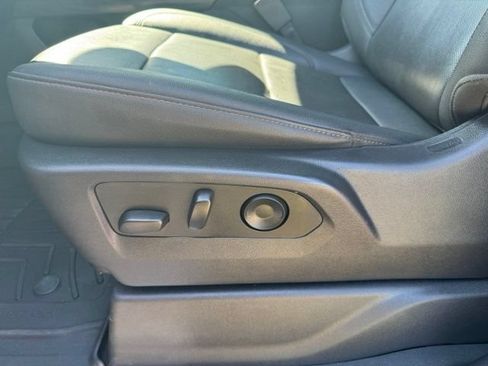 Used 2025 Chevrolet Silverado 3500 LTZ w/ LTZ Plus Package AWD/4WD image 25