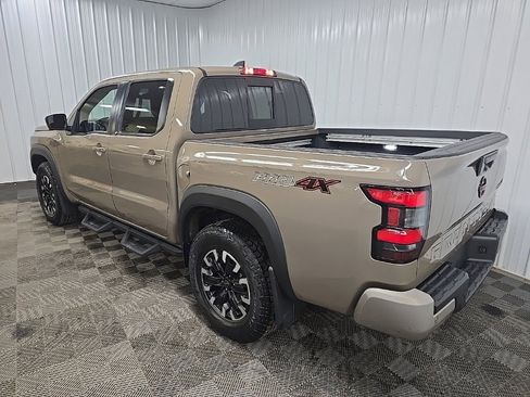 Used 2022 Nissan Frontier PRO-4X image 9