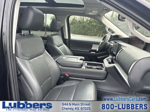 Used 2025 Ford Expedition Active image 25