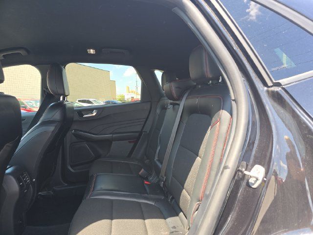 Certified 2025 Ford Escape ST-Line AWD/4WD image 14