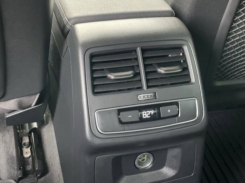 Used 2021 Audi A4 2.0T Premium image 24