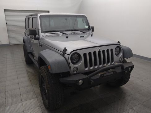 Used 2018 Jeep Wrangler Unlimited Sport AWD/4WD image 14