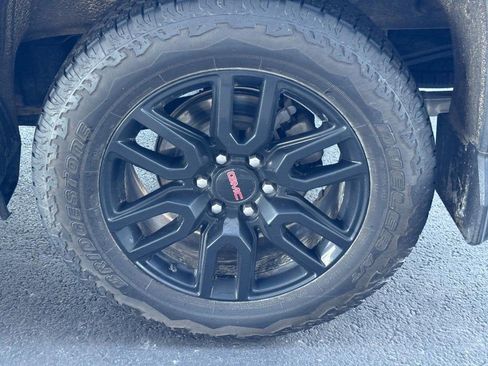 Used 2022 GMC Sierra 1500 Elevation image 8