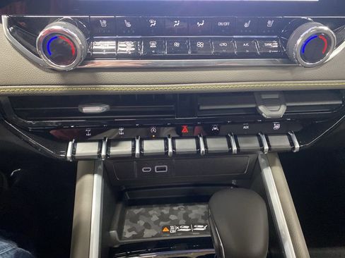 New 2026 Chevrolet Colorado ZR2 w/ Technology Package image 42