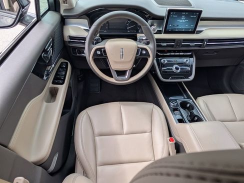Certified 2022 Lincoln Corsair FWD image 13