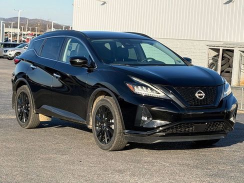 Used 2023 Nissan Murano SV w/ SV Midnight Edition Package image 2