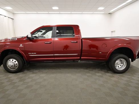Used 2022 RAM 3500 Limited w/ Body Color Bumper Group AWD/4WD image 4