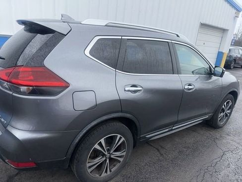 Used 2018 Nissan Rogue SL w/ Premium Package image 9