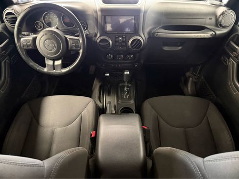 Used 2018 Jeep Wrangler Unlimited Sport S image 15