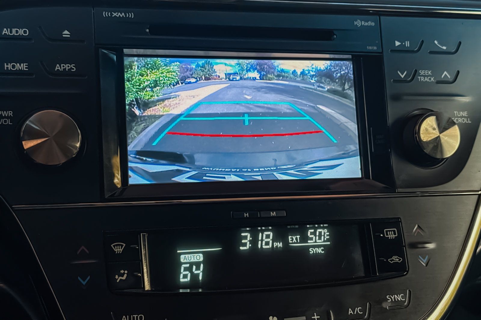 Used 2016 Toyota Avalon Touring FWD image 26