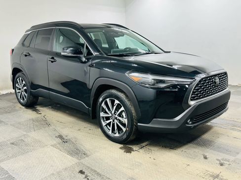 Certified 2023 Toyota Corolla Cross XLE w/ Convenience Package image 1