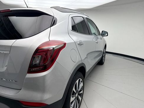 Used 2021 Buick Encore Preferred image 5