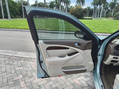 Used 2005 Jaguar S-TYPE 4.2 image 9