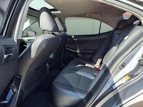 Used 2015 Lexus IS 250 image 9