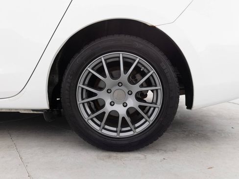 Used 2013 MAZDA MAZDA3 i Grand Touring FWD image 20