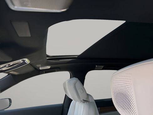 New 2026 Cadillac Vistiq Luxury image 32