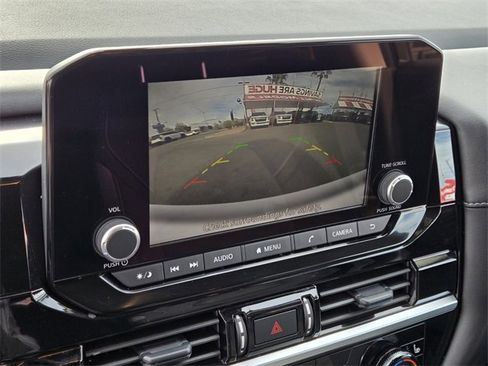 Used 2024 Nissan Pathfinder SV image 30