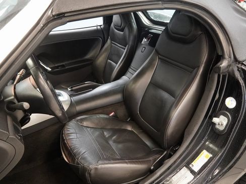 Used 2008 Saturn Sky w/ Premium Trim Package image 3