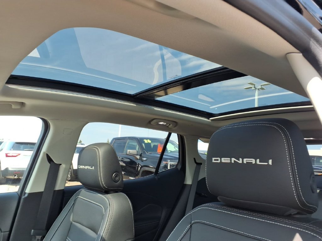 Used 2023 GMC Terrain Denali AWD/4WD image 13