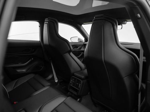 New 2025 Porsche Taycan image 22