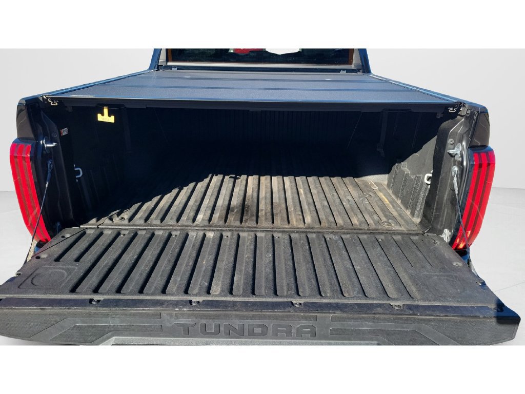 Used 2025 Toyota Tundra Limited AWD/4WD image 9