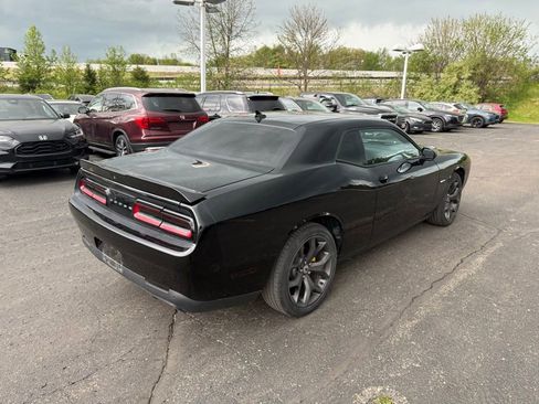 Used 2018 Dodge Challenger R/T Plus RWD image 3
